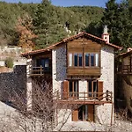 Chalet Parnassus Woodstone Chalets- N1- N2- N3 *