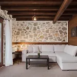 Parnassus Woodstone Chalets- N1- N2- N3