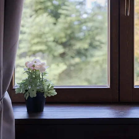 Chalet Parnassus Woodstone Chalets- N1- N2- N3