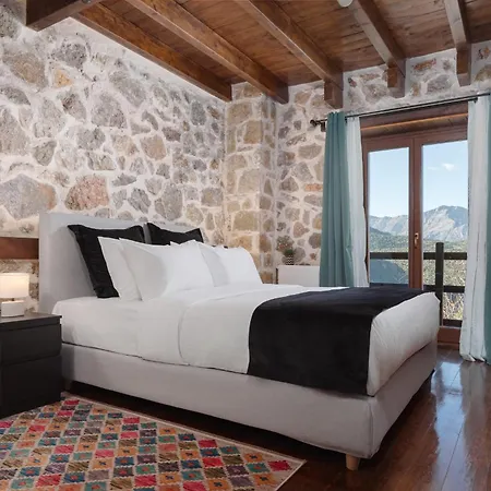 Parnassus Woodstone Chalets- N1- N2- N3 * Ano Polidhrosos